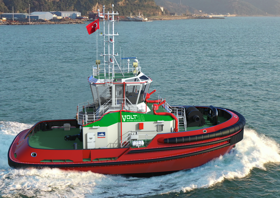 Med Marine tug at sea