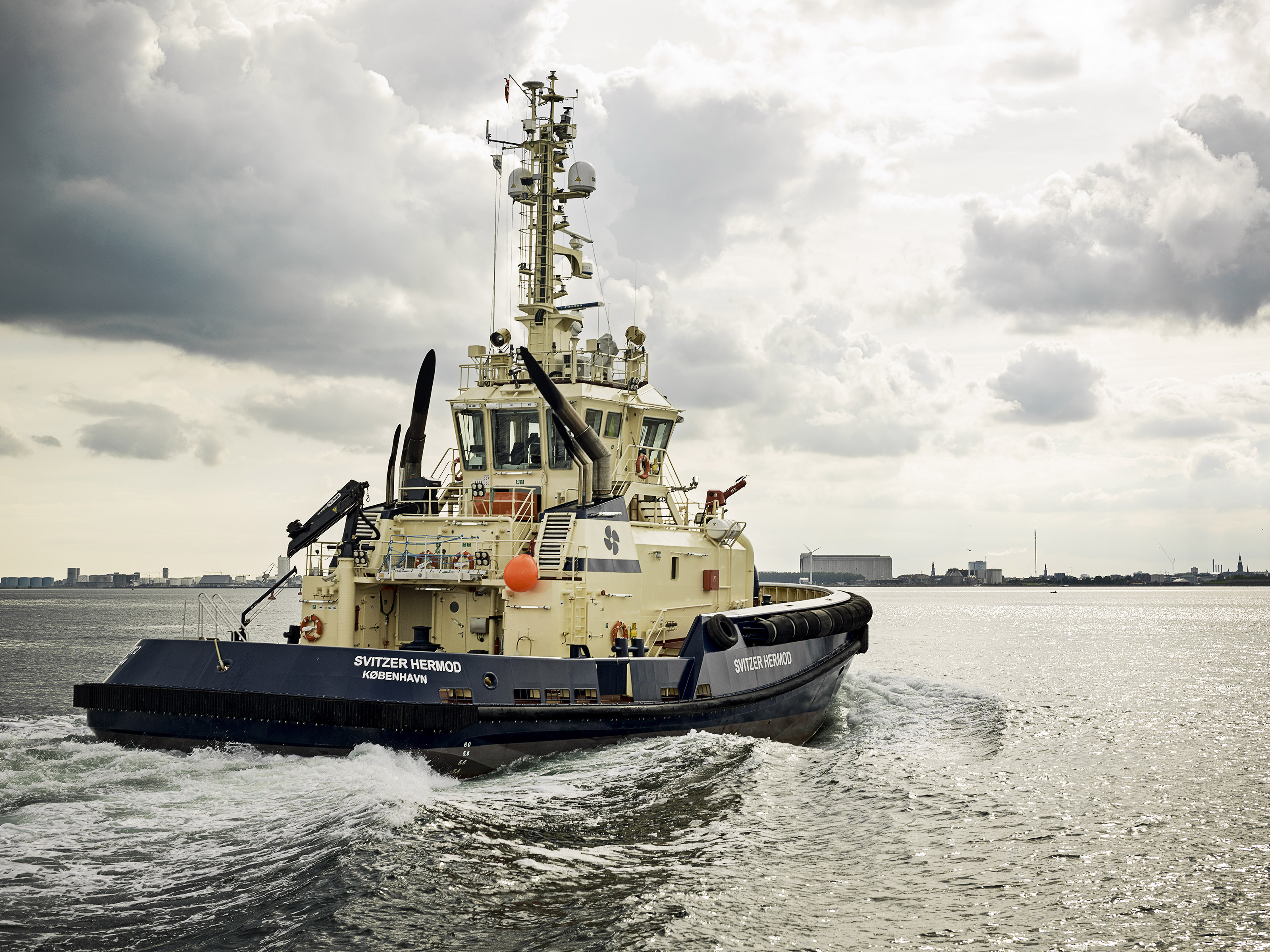 Tugboats - Kongsberg Maritime